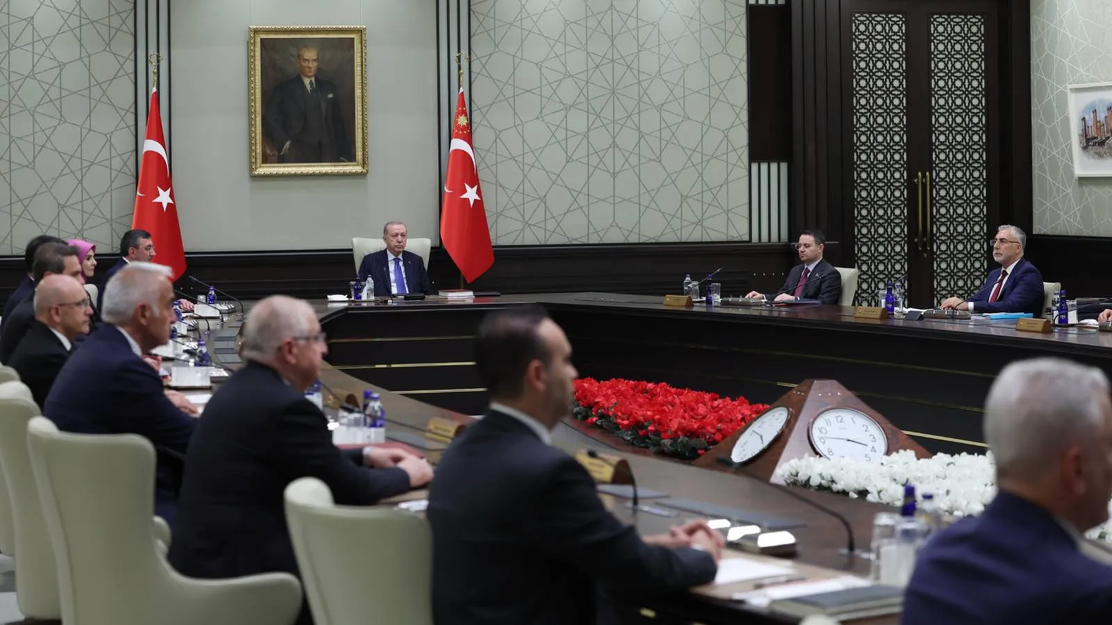 Kulis: Erdoğan, NATO Zirvesi sonrası iki bakanı görevden alacak