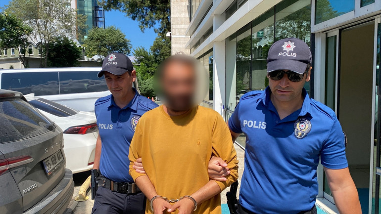 Samsun'da Kediye Tekme Atan Şüpheli Tutuklandı