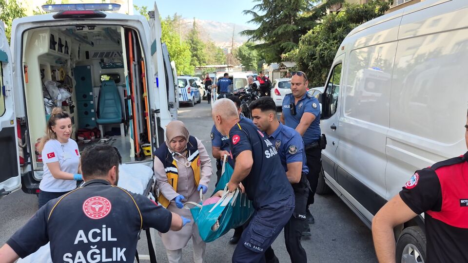 Malatya’da baba dehşeti: Kızını öldürdü, eşi ve diğer kızını yaraladı