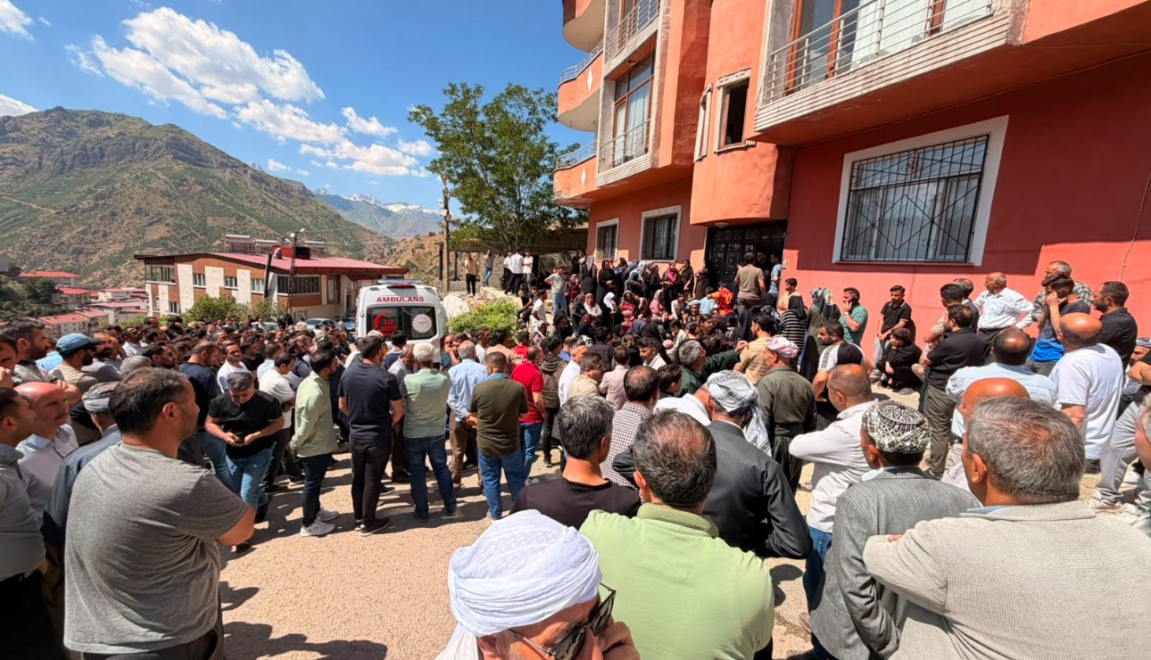 Hakkari'de aile faciası! Uzman çavuş kayınpederinin evini bastı: 4 ölü