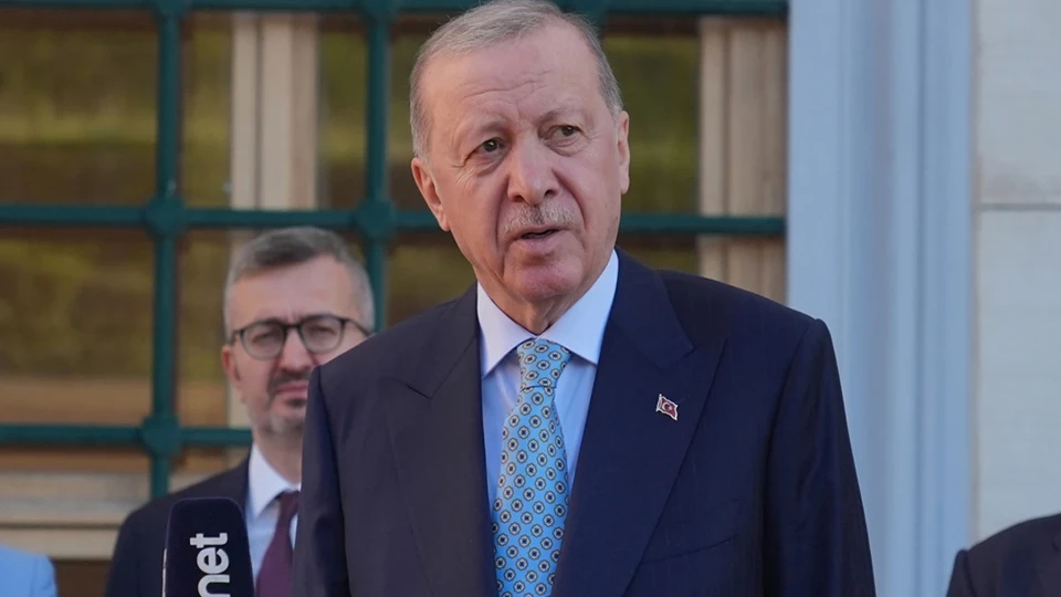 Cumhurbaşkanı Erdoğan'dan eski Katar emiri için başsağlığı mesajı
