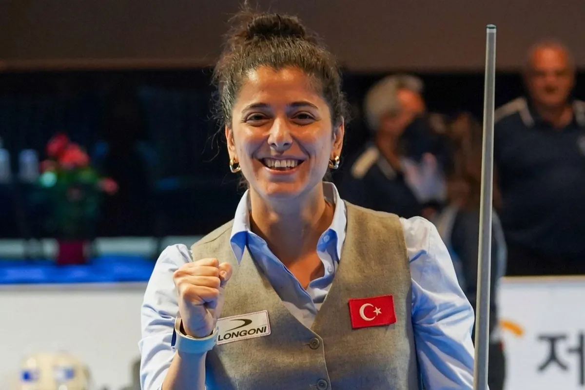 MİLLİ BİLARDOCU GÜZİN MÜJDE KARAKAŞLI DÜNYA ŞAMPİYONU