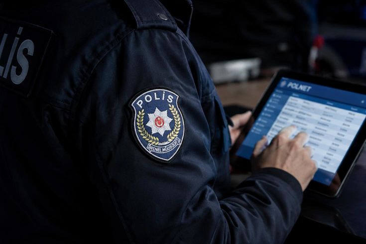 Gizli Bilgileri Suç Örgütlerine Aktardıkları İddiasıyla 50 Şüpheliye Operasyon