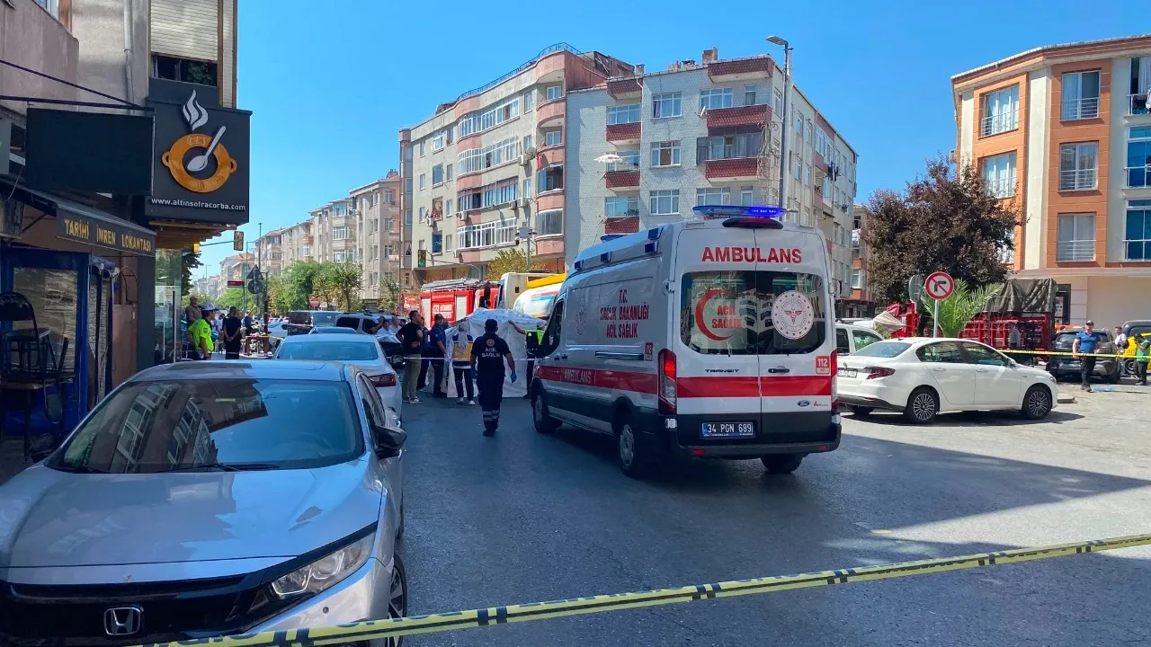 Küçükçekmece'de su tankerinin çarptığı kadın hayatını kaybetti